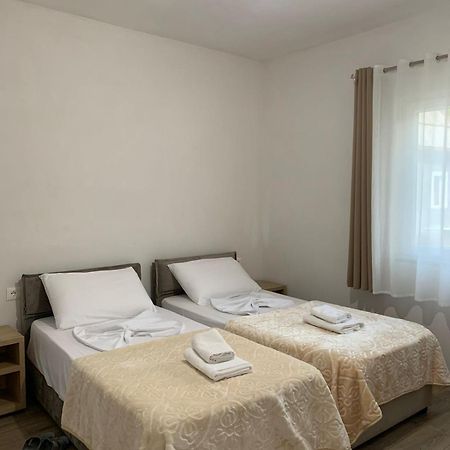 Serenity Guesthouse Theth Bagian luar foto