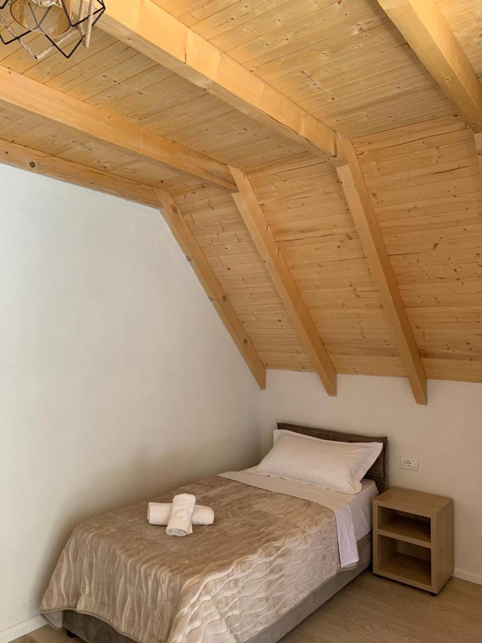 Serenity Guesthouse Theth Bagian luar foto